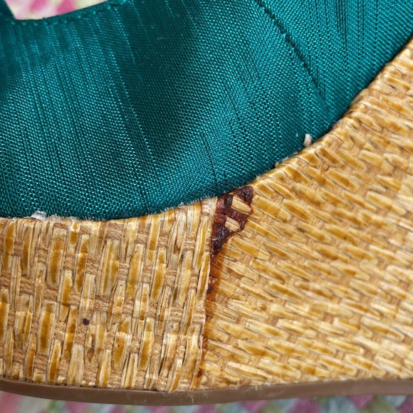 NEW emerald green open toe wedges - Picture 11 of 11